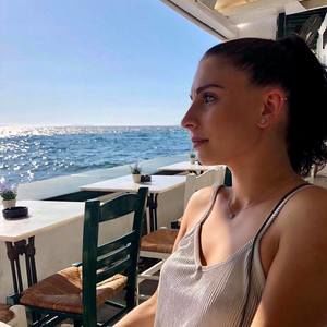 Meet your Posher, Pana